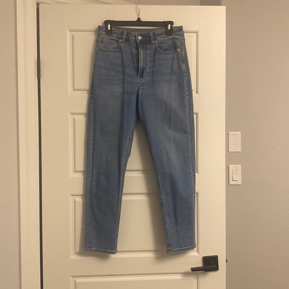 American eagle mom jean - size 6